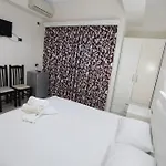Kompleks Joni 酒店 Sarandë