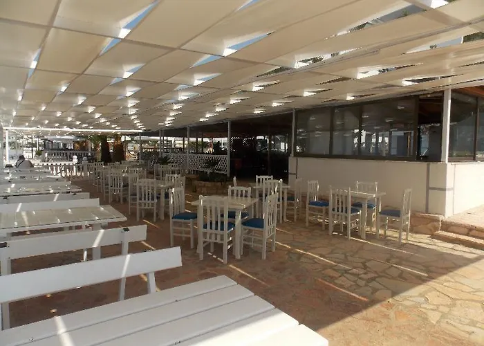 酒店 Kompleks Joni 4*