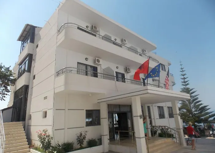 Kompleks Joni 4*