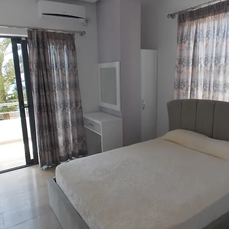 Szálloda Kompleks Joni 4*