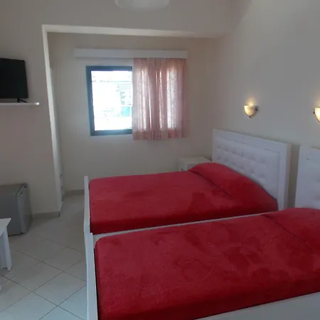 ホテル Kompleks Joni 4*