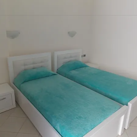 Szálloda Kompleks Joni 4*