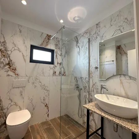 Kompleks Joni Sarandë