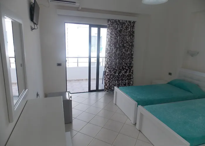 Kompleks Joni Hotell 4*